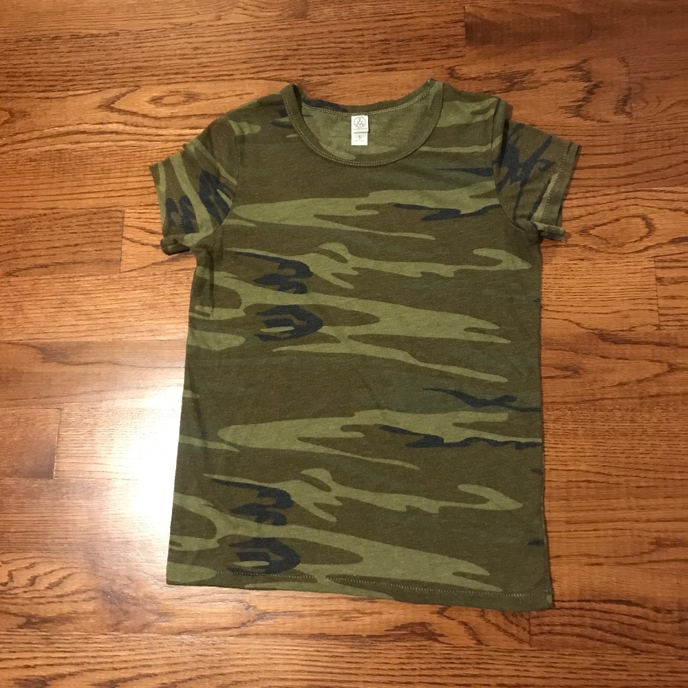 Camouflage Tight Fitting Shirt